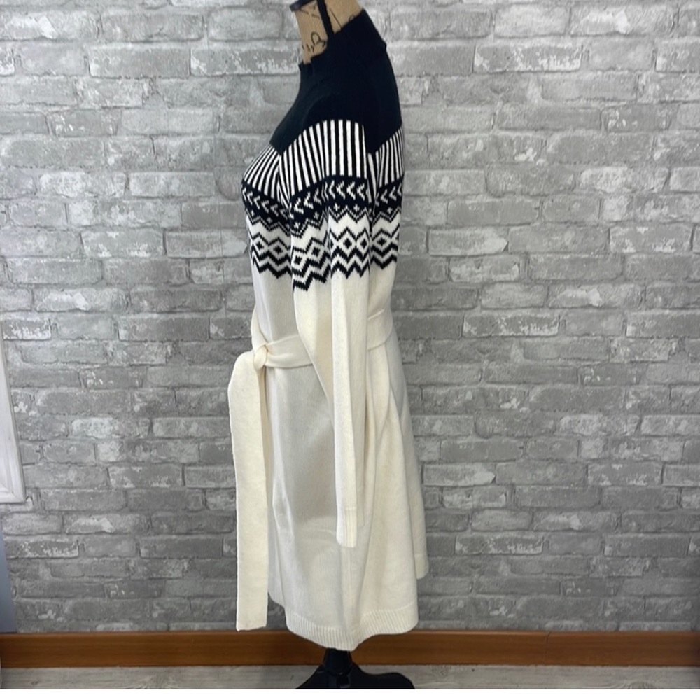 Ann Taylor Fair Isle White and Black Belted Sweater Dress Size L - Picture 4 of 9